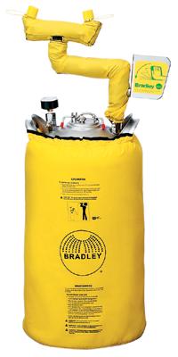 Bradley®10加仑便携式加压洗眼器，带有加热器外壳